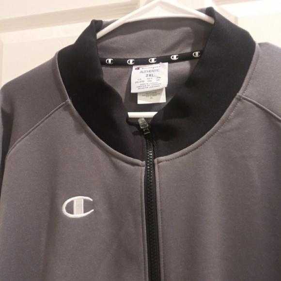 Champion Authentic jacket - Picture 2 of 4